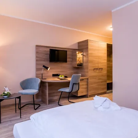 Hotel Linderhof 4*