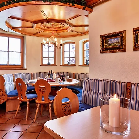 Linderhof Hotel 4*