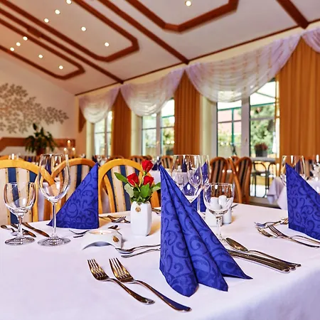 Linderhof Hotel