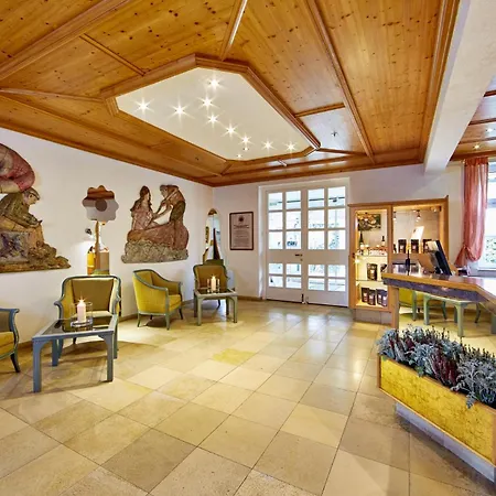 Hotel Linderhof 4*