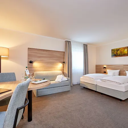 Linderhof Hotel
