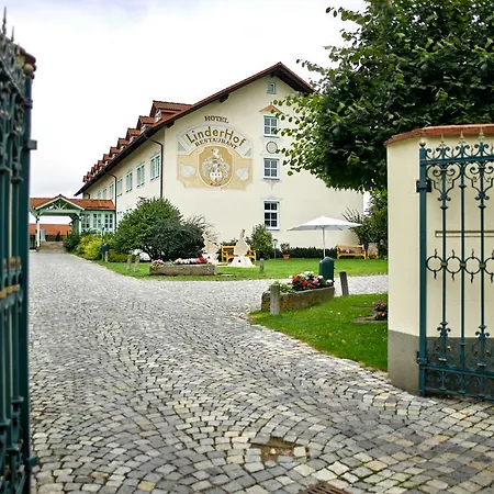 Linderhof 4*