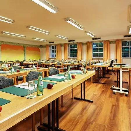 Linderhof 4*