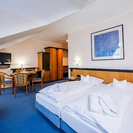 Linderhof Hotel
